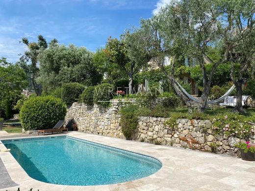 Casa di lusso a Châteauneuf-Grasse, Alpi Marittime
