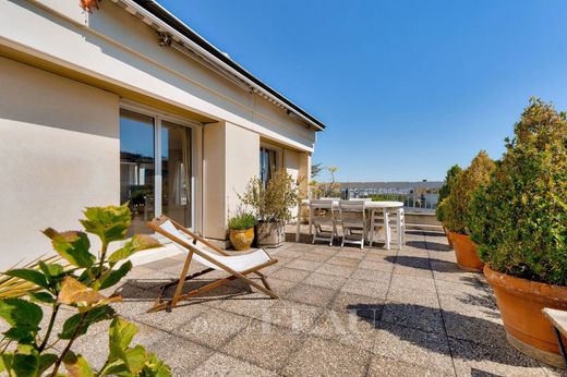 Apartment in Saint-Cloud, Hauts-de-Seine
