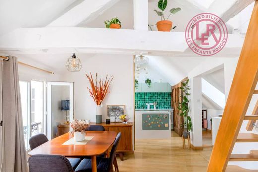 テンプル、ランビュトー、フラン・ボジュース, Parisのアパートメント