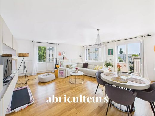 Apartment in Nogent-sur-Marne, Val-de-Marne