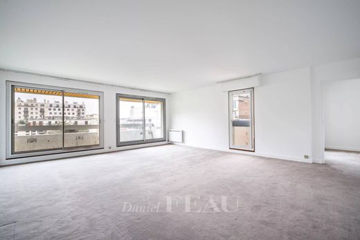 Apartment in Boulogne-Billancourt, Hauts-de-Seine