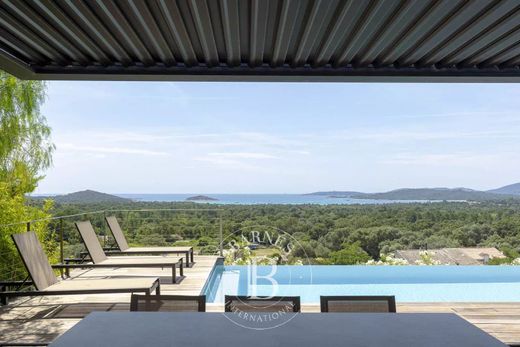 Villa en Sainte-Lucie de Porto-Vecchio, Córcega del Sur