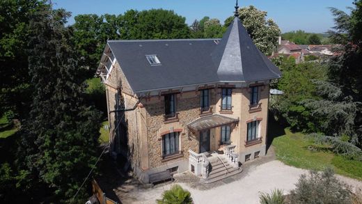 Luxury home in Ozoir-la-Ferrière, Seine-et-Marne