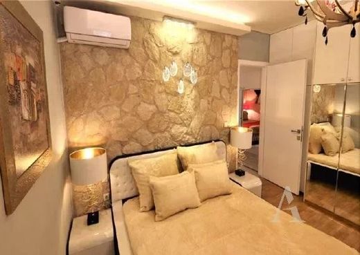 Duplex in Athens, Nomarchía Athínas