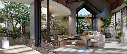 빌라 / Beau Champ, Savanne District