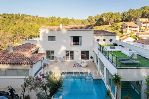 Luxe woning in Septèmes-les-Vallons, Bouches-du-Rhône