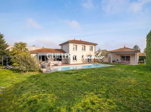 Luxury home in La Tour-de-Salvagny, Rhône