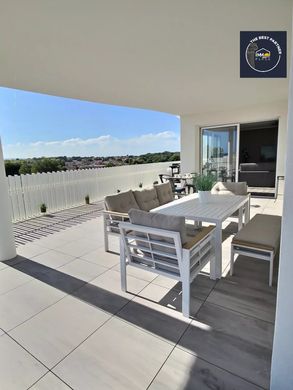 Apartment in Sérignan, Hérault