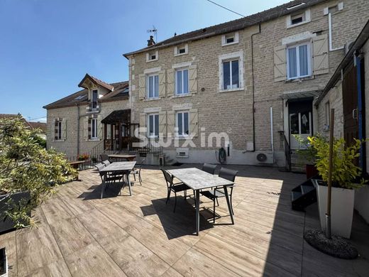 Luxury home in Noyers, Yonne