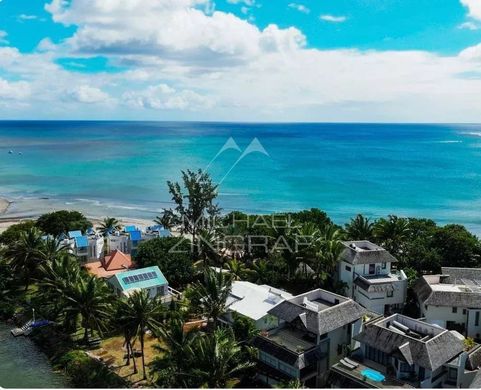 Penthouse in Tamarin, Black River District