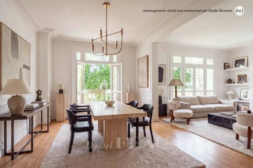 Apartment in Tour Eiffel, Invalides – Ecole Militaire, Saint-Thomas d’Aquin, Paris
