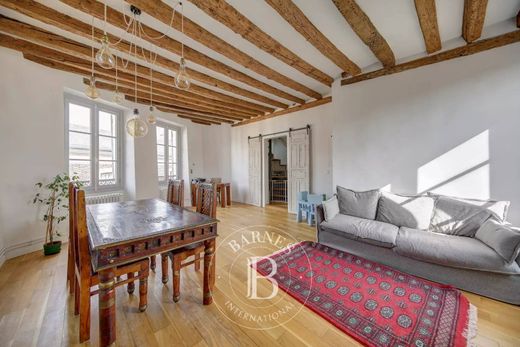 Apartment / Etagenwohnung in Versailles, Yvelines
