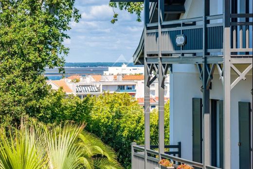 Casa di lusso a Arcachon, Gironda