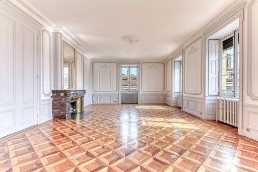 Apartment in Lyon, Rhône