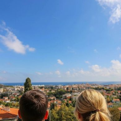 Antibes, Alpes-Maritimesのアパートメント