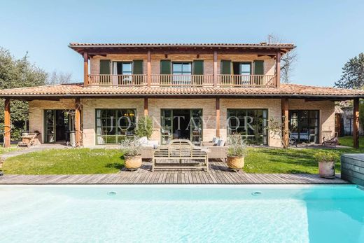 منزل ﻓﻲ Le Bouscat, Gironde
