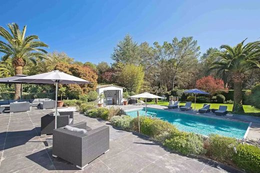 Mougins, Alpes-Maritimesのヴィラ