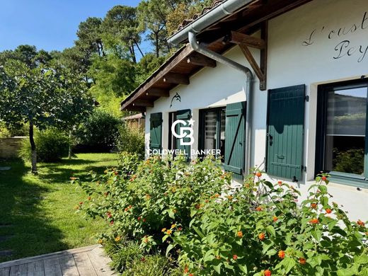 Элитный дом, Lège-Cap-Ferret, Gironde