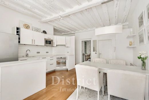 Apartment in Sorbonne, Jardin des Plantes, Saint-Victor, Paris