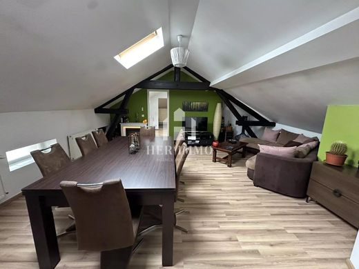 Luxe woning in Russange, Moselle