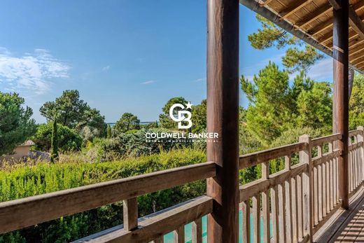 Luxury home in Pyla sur Mer, Gironde