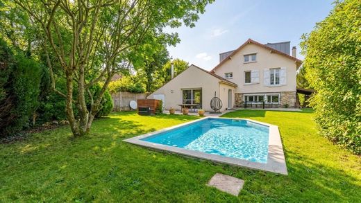 Casa de lujo en La Celle-Saint-Cloud, Yvelines