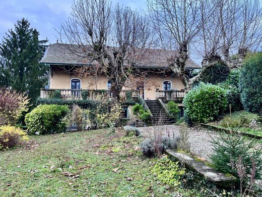 Maison de luxe à La Biolle, Savoie