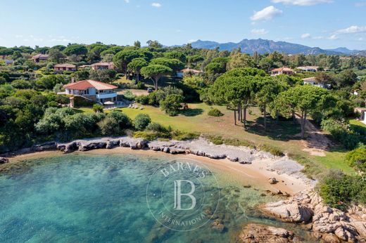 Вилла, San Teodoro, Provincia di Sassari
