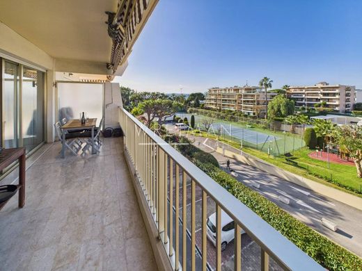 ‏דירה ב  Saint-Laurent-du-Var, Alpes-Maritimes