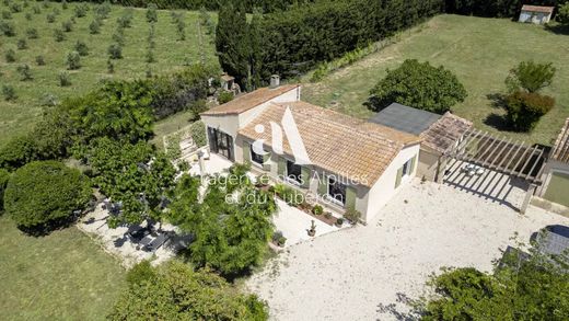 Luxe woning in Fontvieille, Bouches-du-Rhône
