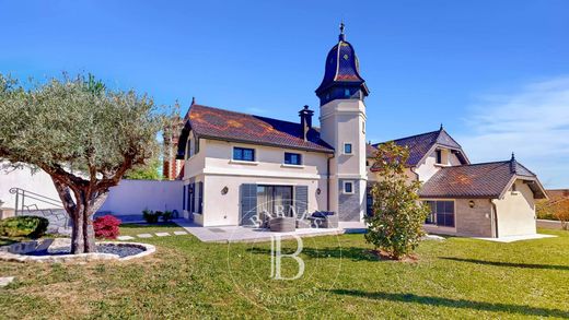 Luxury home in Vernaison, Rhône