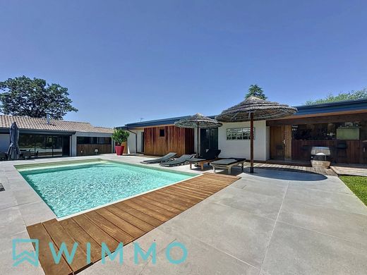 Villa in Pessac, Gironde