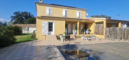 Luxe woning in Prunelli-di-Fiumorbo, Upper Corsica