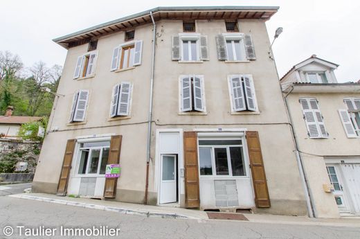 Vinay, Isèreのアパートメント・コンプレックス