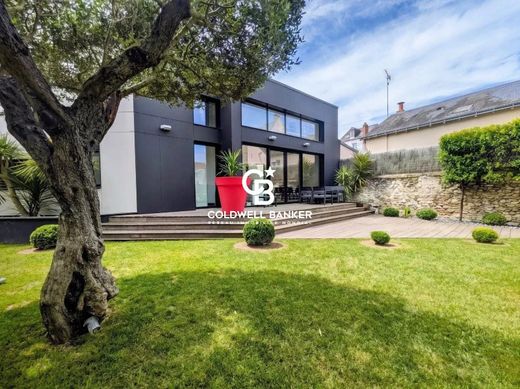 Luxury home in Tours, Indre and Loire