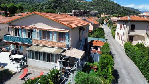 Maison de luxe à La Trinité, Alpes-Maritimes