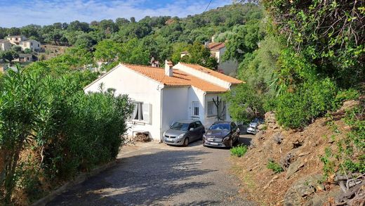 Villa in Santa-Maria-di-Lota, Upper Corsica