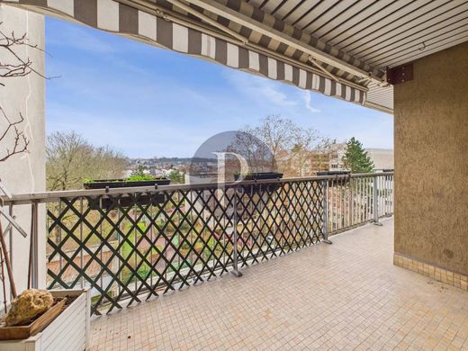 Квартира, Bourg-la-Reine, Hauts-de-Seine