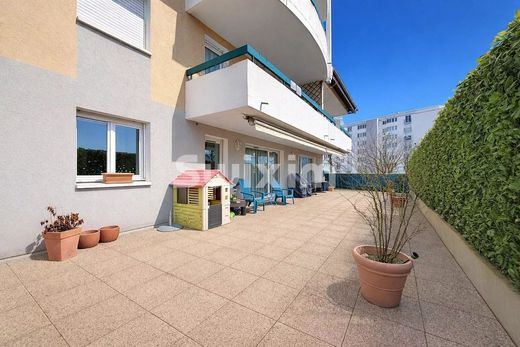 Apartment in Ferney-Voltaire, Ain