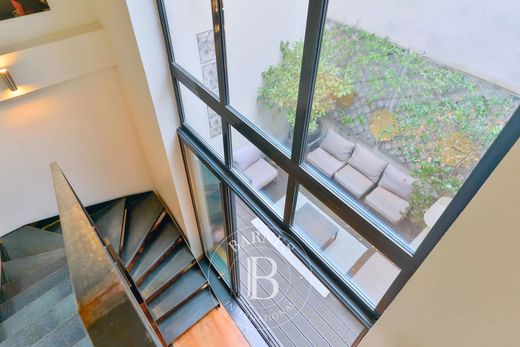 Apartment in Lyon, Rhône