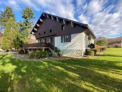 Maison de luxe à La Rochette, Savoie