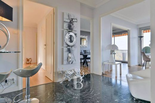 Sainte-Foy-lès-Lyon, Rhôneのアパートメント