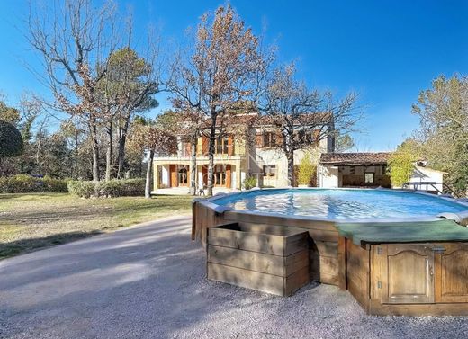 Luxury home in Rougiers, Var