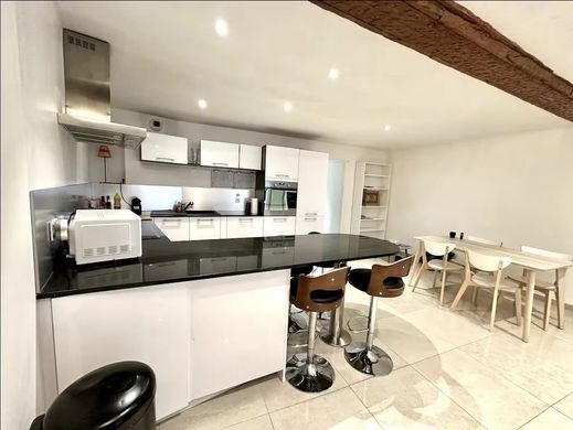 Apartment / Etagenwohnung in Toulouse, Haute-Garonne