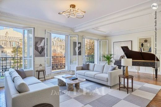 Apartment in Monceau, Courcelles, Ternes, Paris