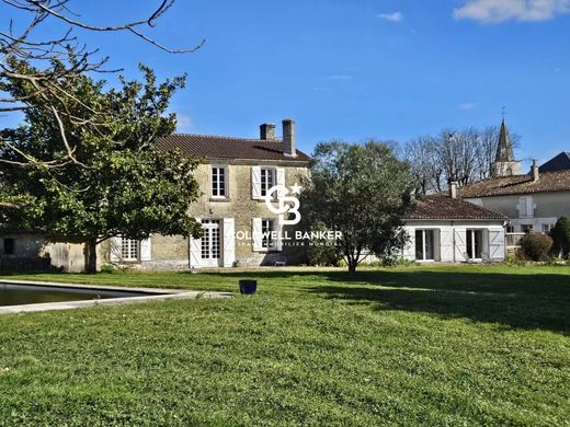 Luxury home in Cherves-Richemont, Charente