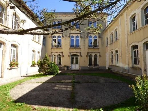 Luxus-Haus in Lunéville, Meurthe-et-Moselle