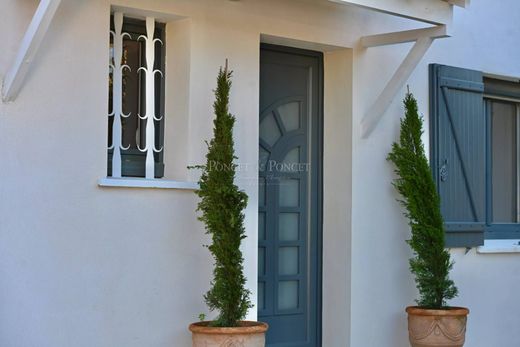 Luxe woning in Saint-Clément-de-Rivière, Hérault