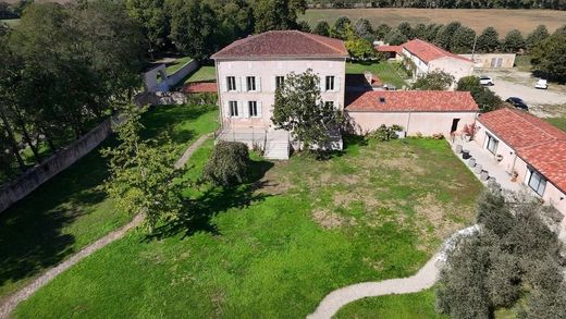 Luxe woning in Rochefort, Charente-Maritime