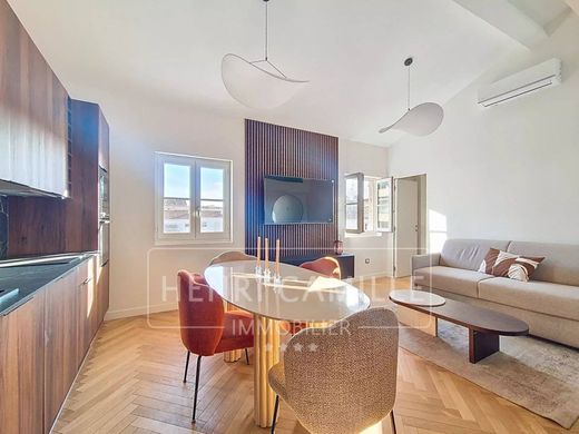 カンヌ, Alpes-Maritimesのアパートメント